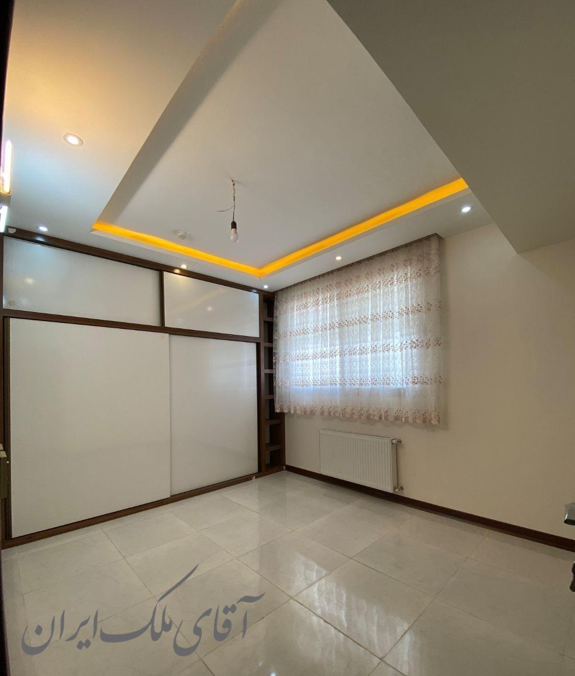 اپارتمان ۱۰۳متری/برازنده /نوساز/کم واحد