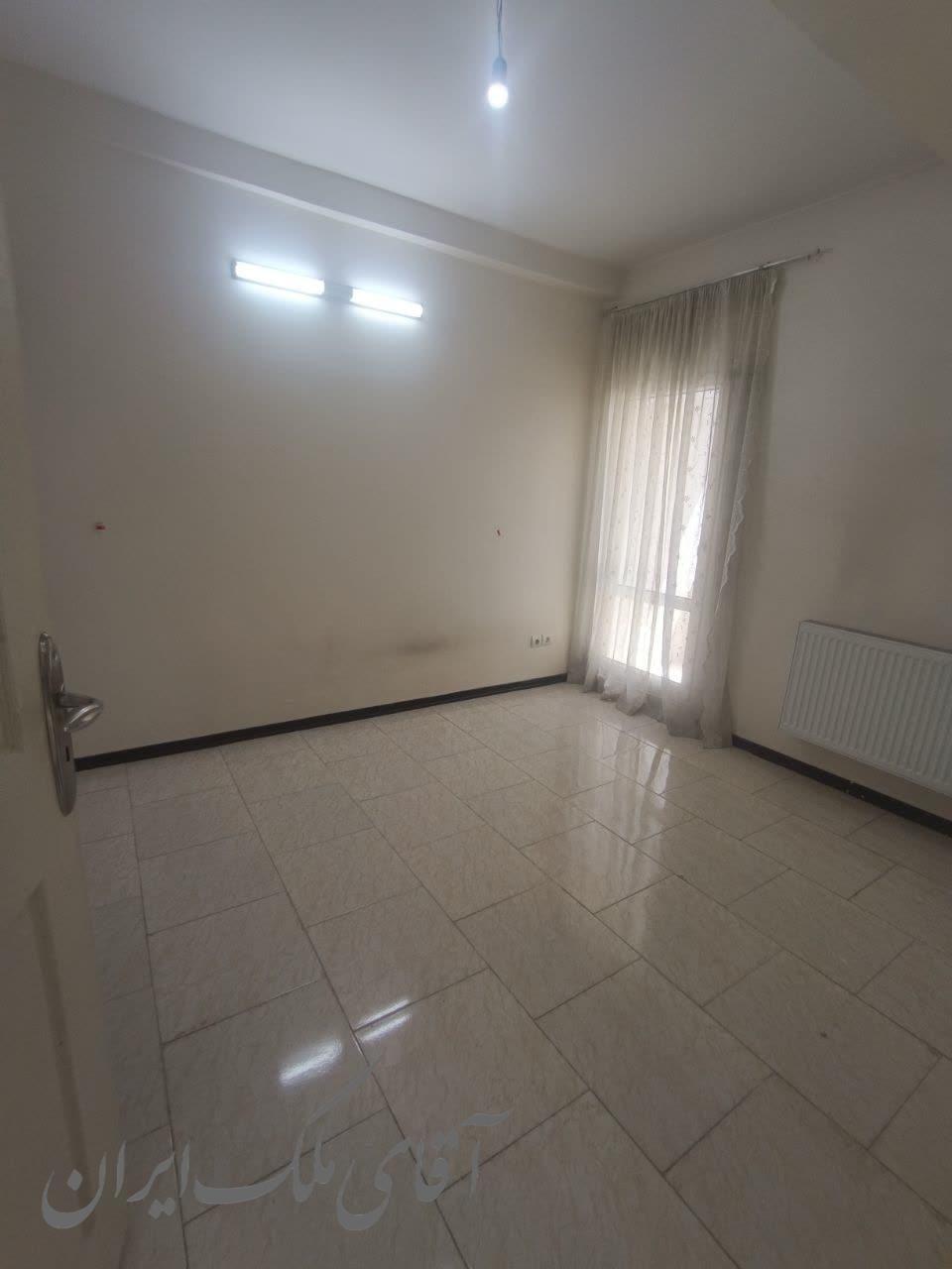 ۷۵ متر پر نور