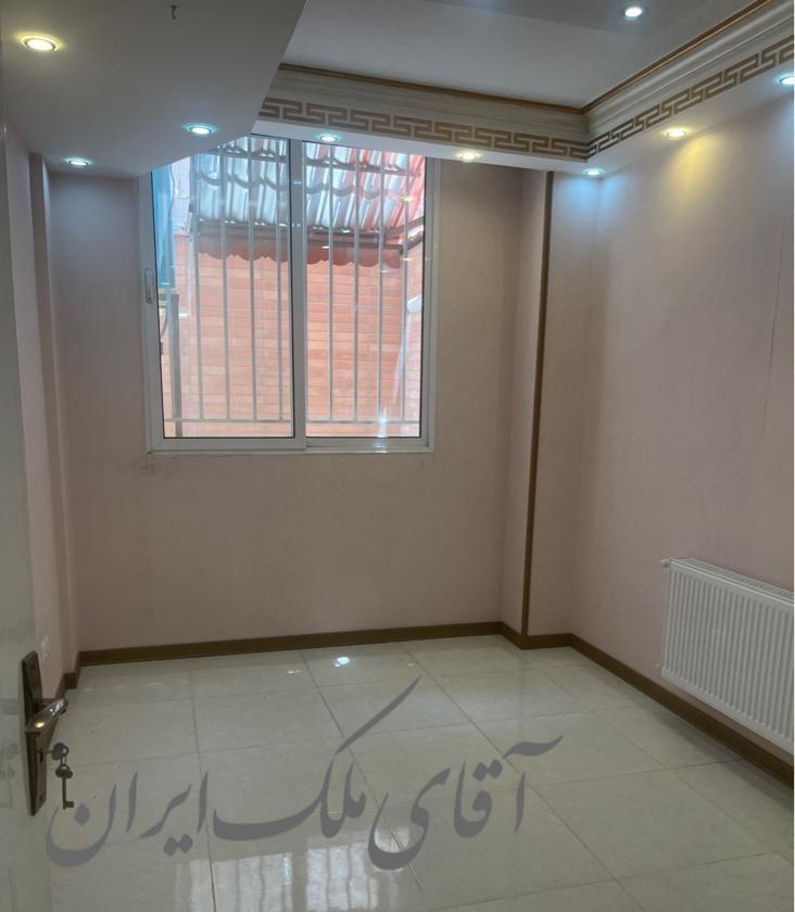 همکف حیاط اختصاصی در بهارستان