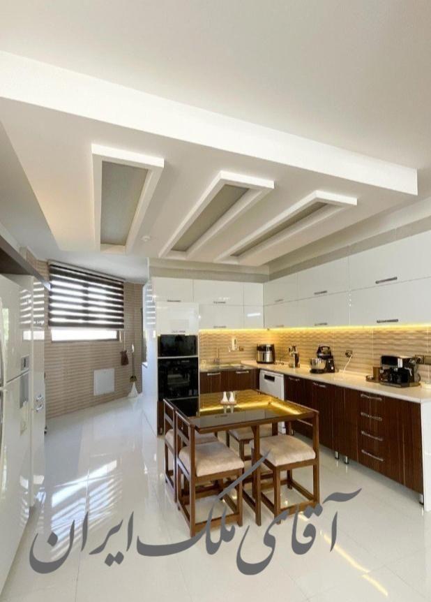 ۱۴۰متر ۳ خواب غرق نور ارزنده شیک