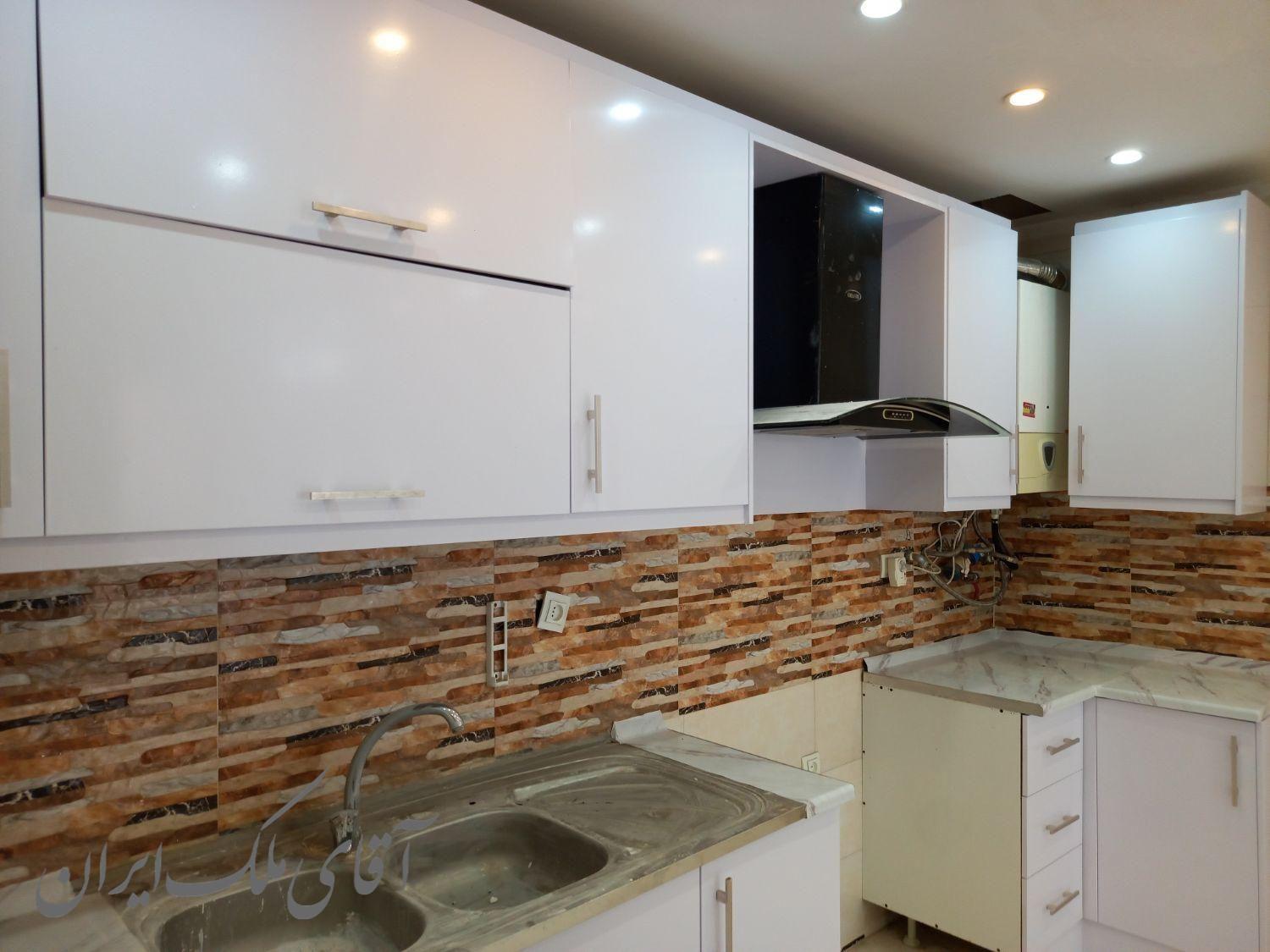 98متری طبقه اول بلوک 225