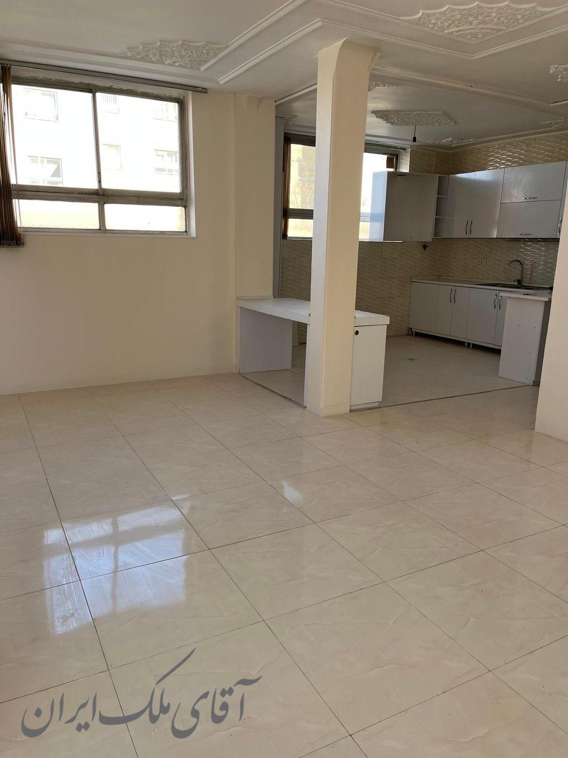 آپارتمان،۱۰۴متر،بهارستان