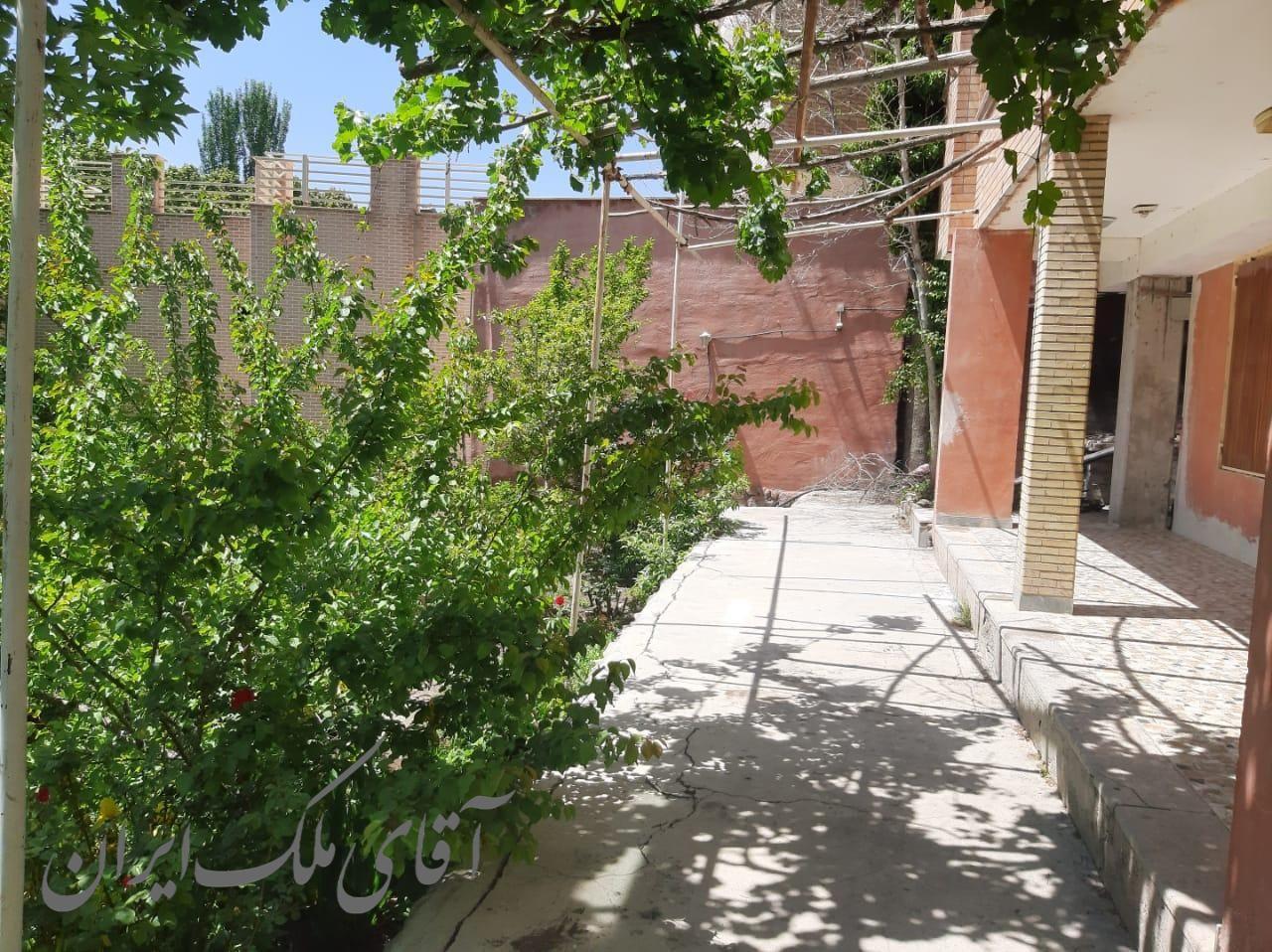 اجاره ویلا جنگلی لب آبی در شهر باغ بهادران