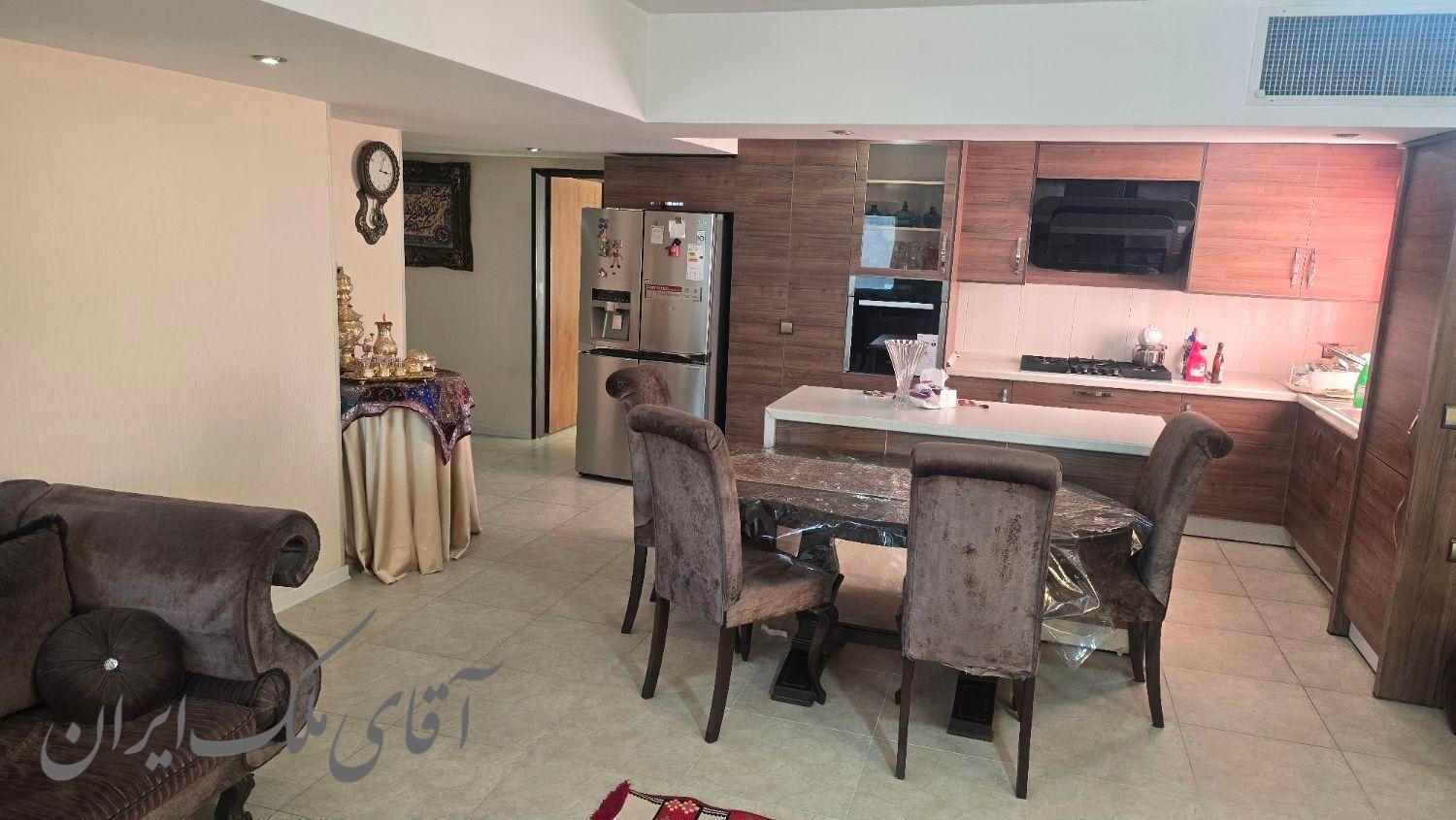 ۱۴۳ متر سه خوابه