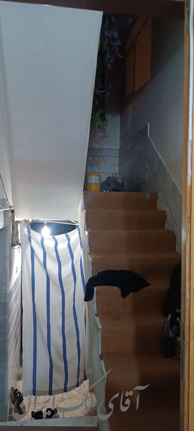 فروش منزل‌مسکونی‌‌قابل‌ زندگی‌ وبازسازی.