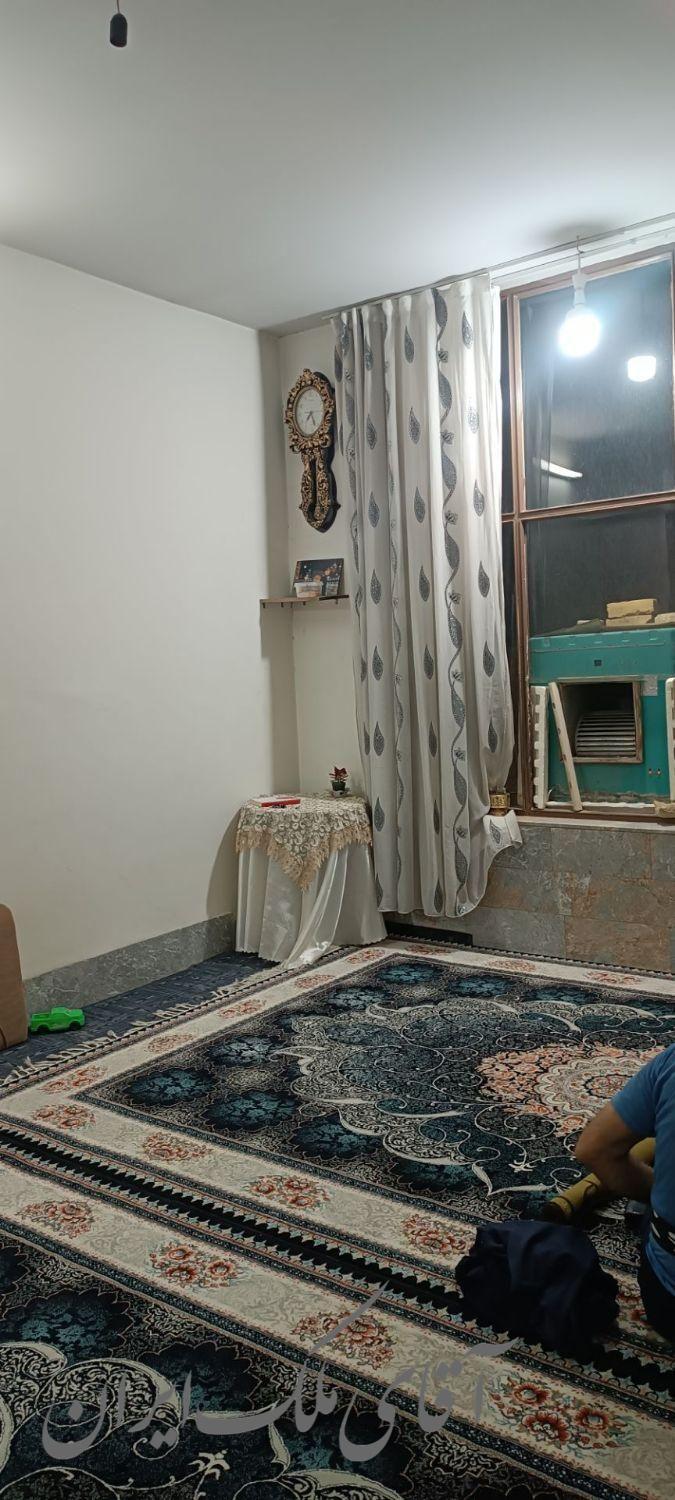 فروش منزل‌مسکونی‌‌قابل‌ زندگی‌ وبازسازی.