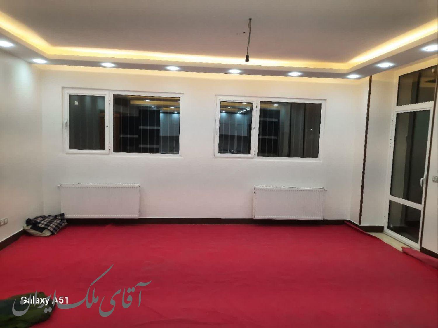 طبقه۱ای۱لوکس ، فولاد شهر