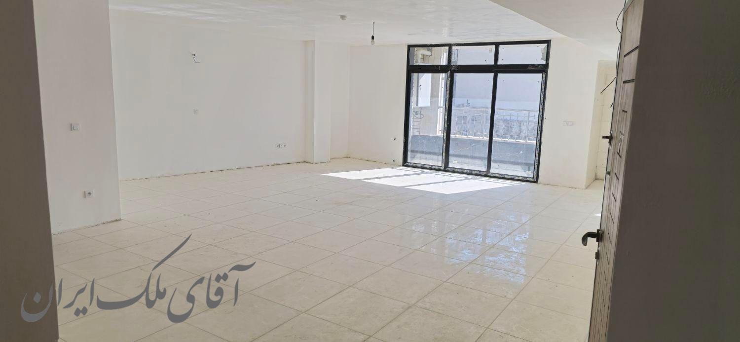 آپارتمان ۱۵۰ متری سه خوابه