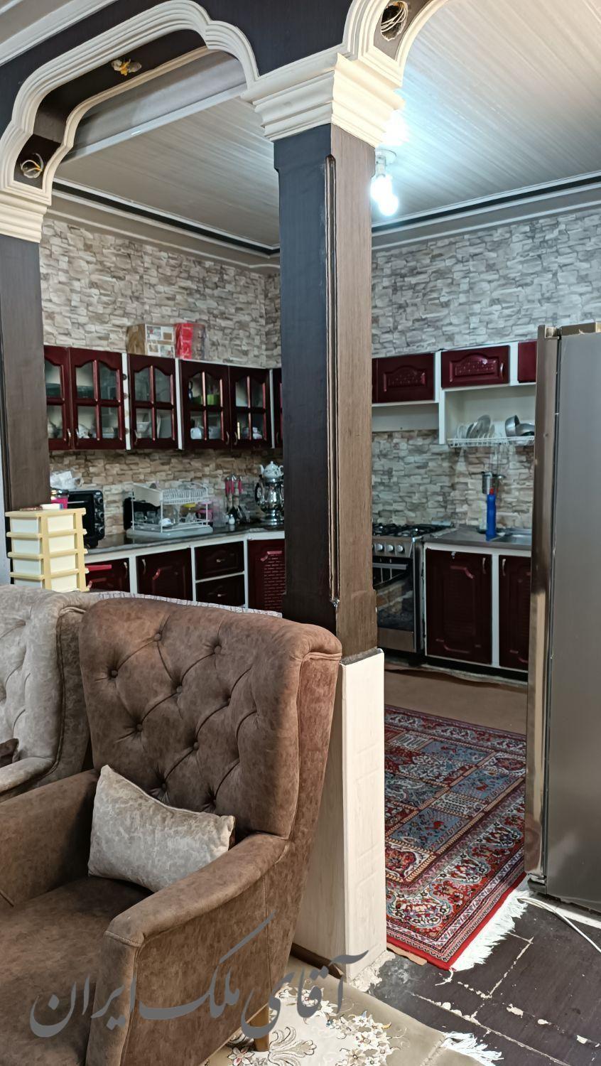 ملک مسکونی ۱۹۲متر زمین و ۱۲۵متر زیربنا