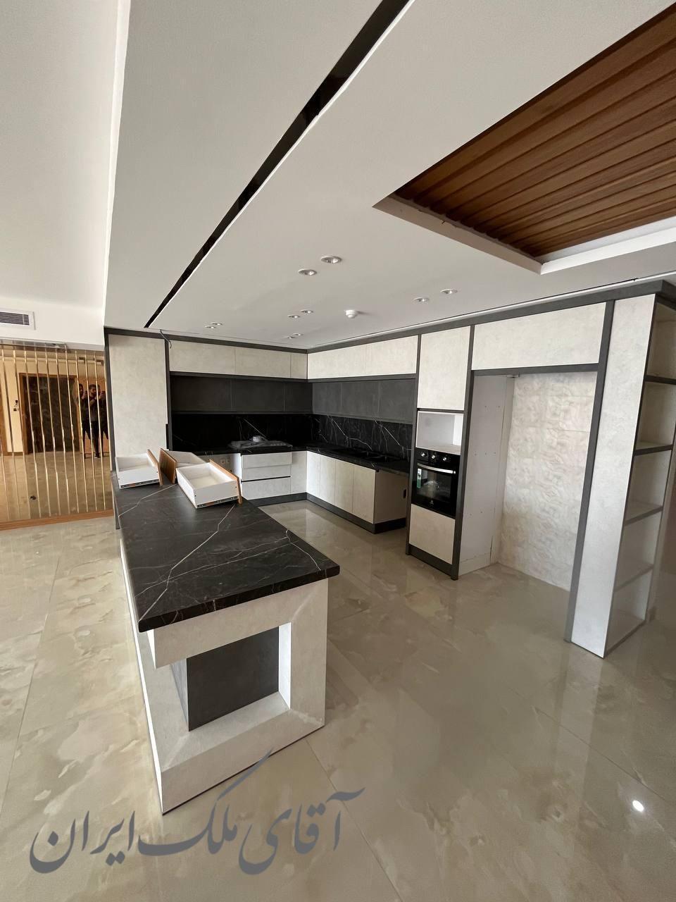 آپار۱۵۰مترطبقه۱/تکواحد/صفر/۳خواب/هشت بهشت