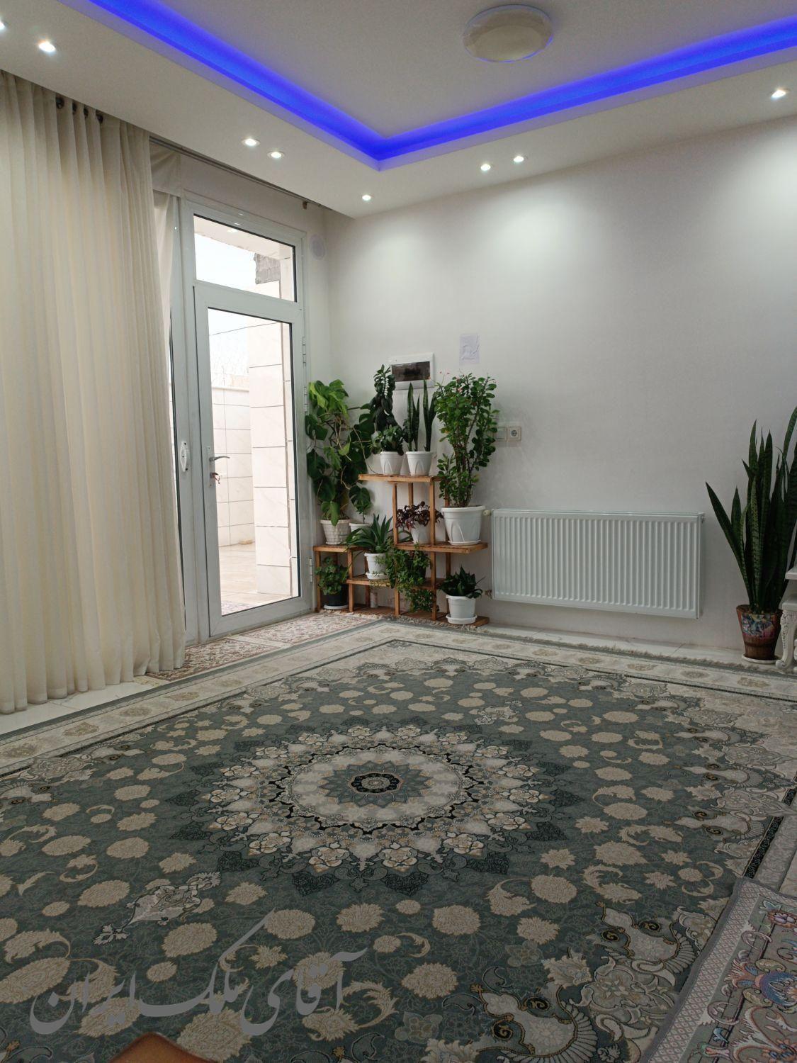 فروش خانه ویلایی ۲۹۶ متری ۲ خوابه ورنامخواست