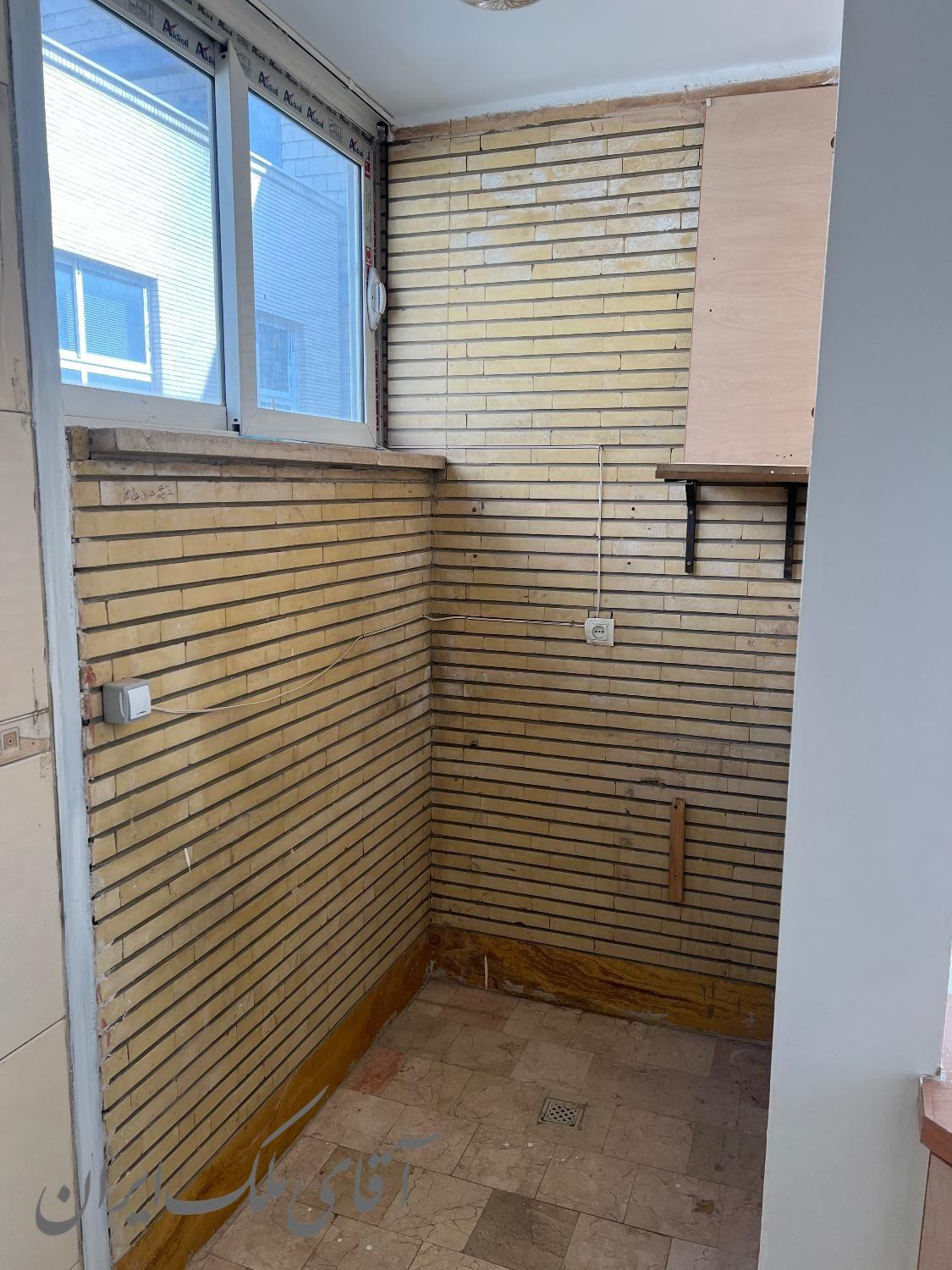 آپارتمان ۱۲۱ متری دوخوابه با ۲پارکینگ