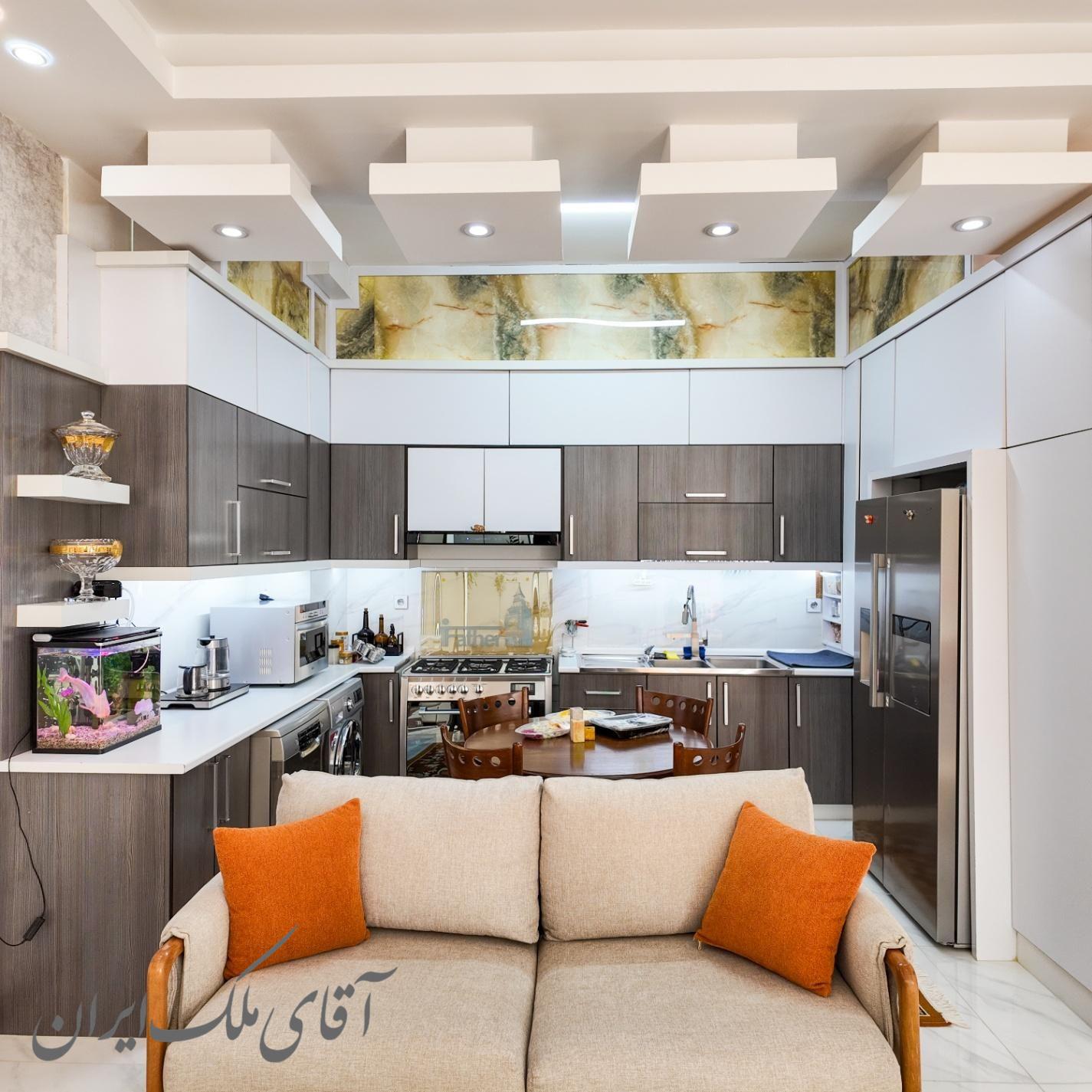 آپارتمان تک واحدی جنوبی ۱۰۸متر شهدا (حیاط اختصاصی)