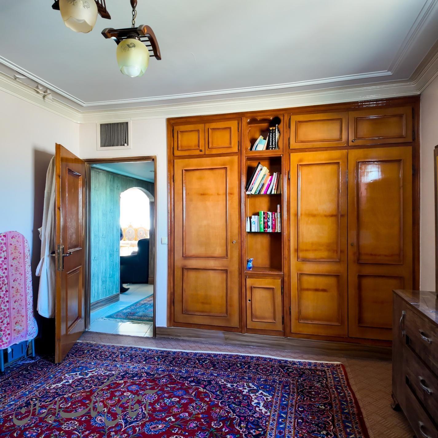 آپارتمان جنوبی ۱۶۳ متر خیابان جابر (جنوبی ـ شرقی)