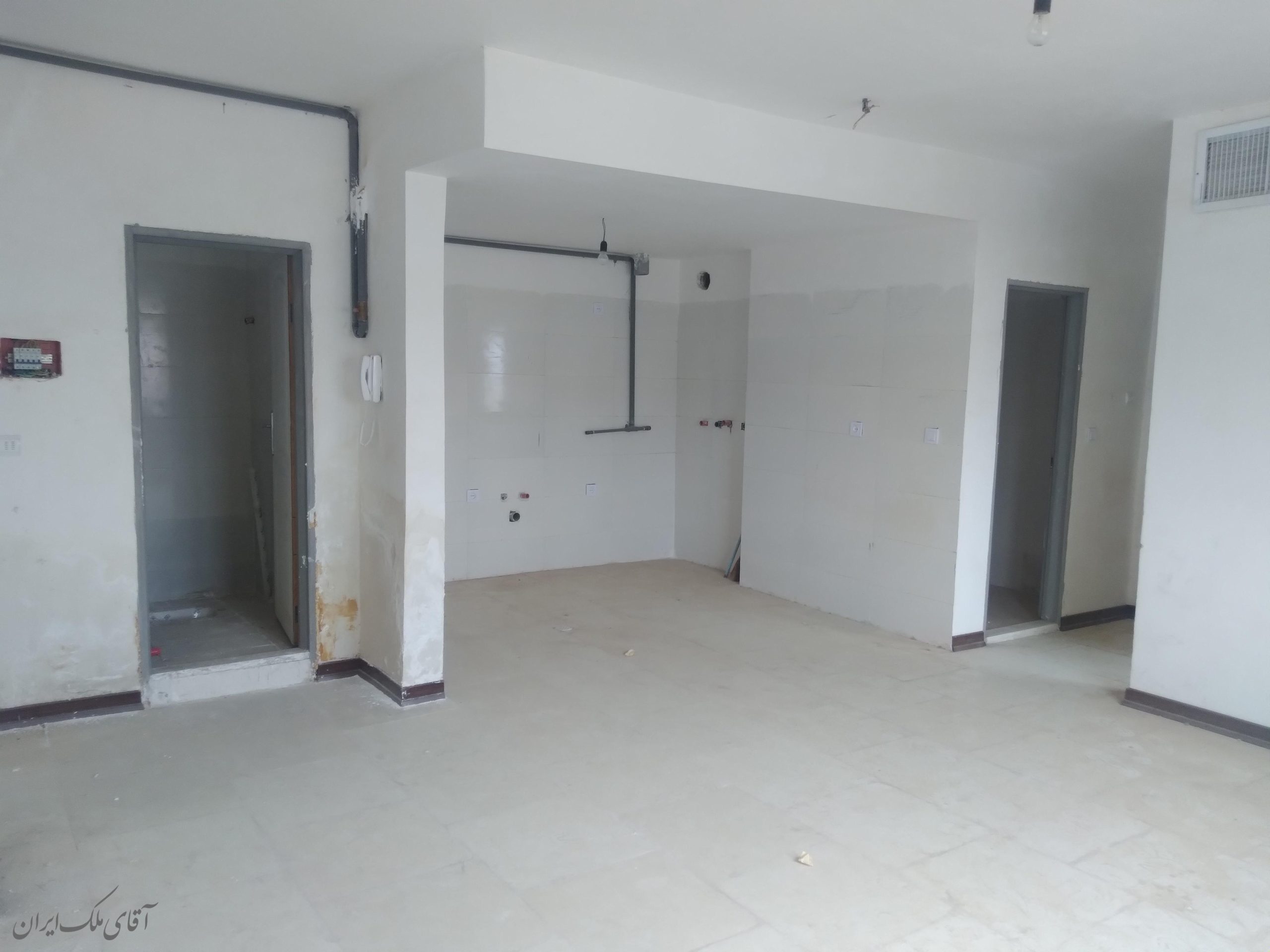 پرند / تکخواب/۵۹متری/طبقه وسط