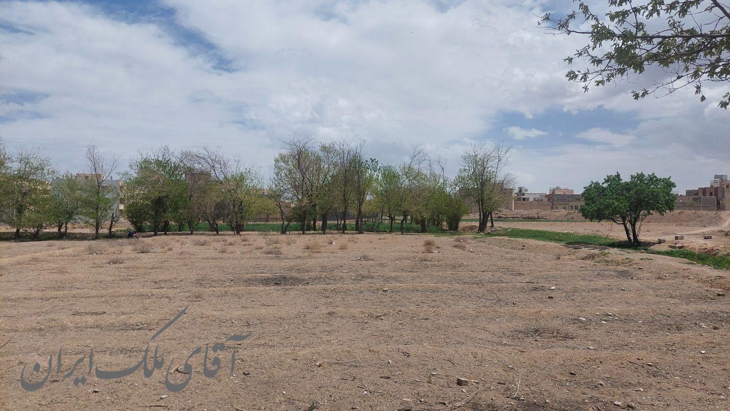 فروش زمین ۳۵۰ متری در زرین‌شهر