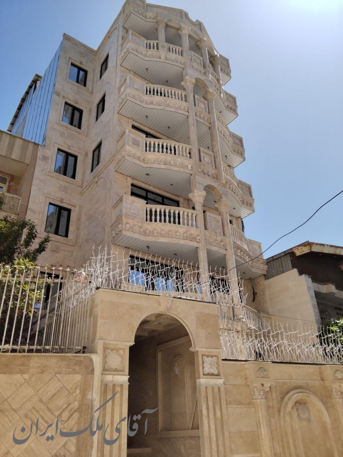 فروش آپارتمان ۹۵ متری ۲ خوابه همکف